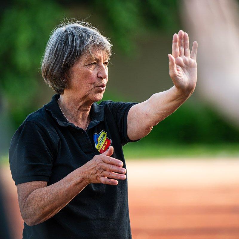 Porträt von Helga Felgentreu, Übungsleiterin der Tai-Chi-Chuan-Abteilung